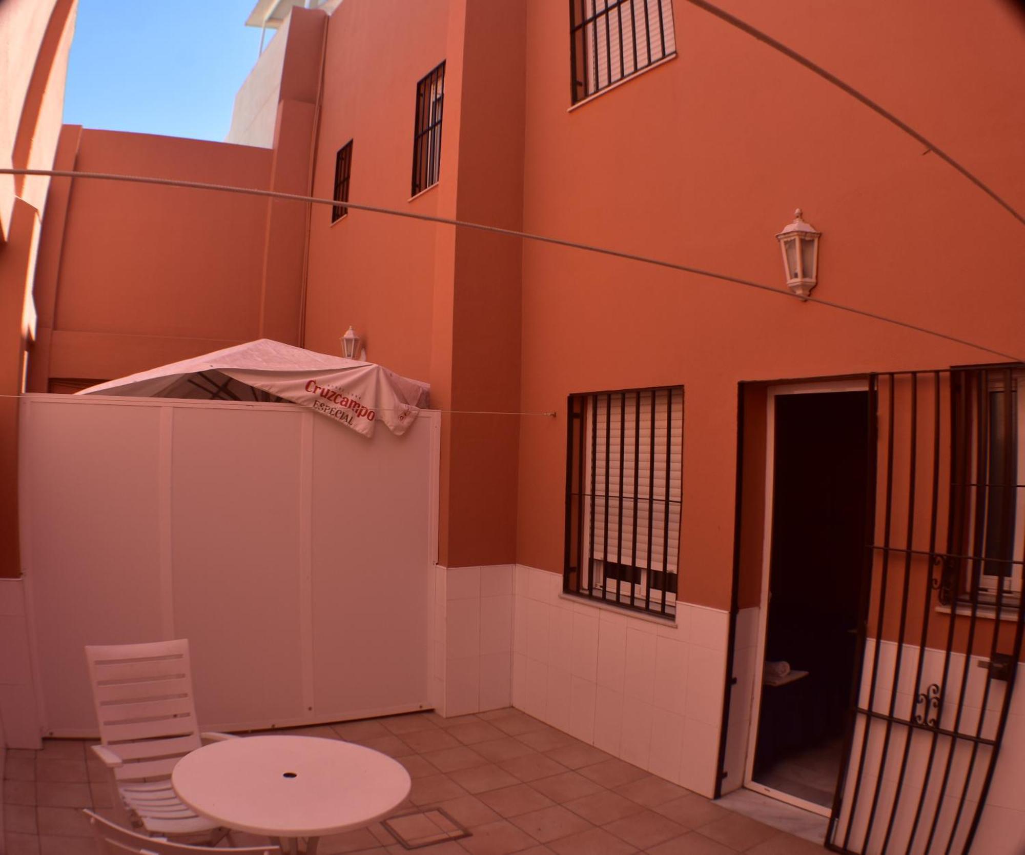 Hostal Alamare Sevilha Exterior foto